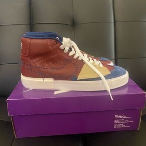 Blazer mids